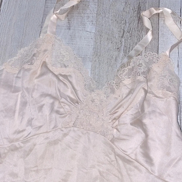 Vintage maxi slip size 32 Tall - Picture 3 of 8